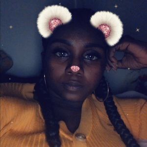 Meet your Posher, Lakeira